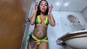 Farting in my slave's mouth in the smotherbox inside the unsanitary bathroom - By Bella Cruel - Full Clip