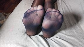 Nylon Feet Jerk off Instructions, Get Ready to Cumshot Now!