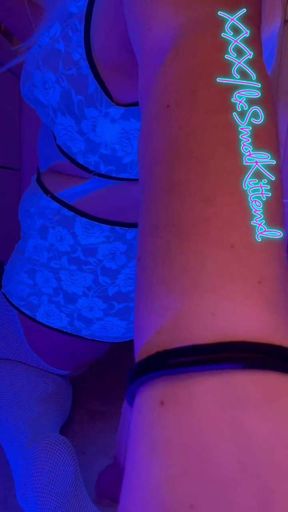 UV Chubby Beauty Rides Pink Dildo