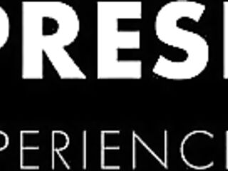 Secret Girlfriends Vixi Rafi & Melanie Marie Share a Schlong in Hawt Three-some