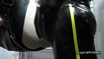 Guyzin2Rubber , Big Finish