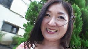 Japanese MILF Gets A Creampie