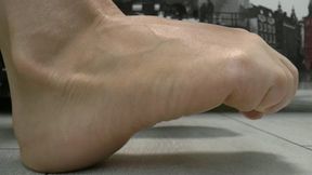 I love to hear them crack when you curl them hard (Part 4) MP4 FULL HD 1080p