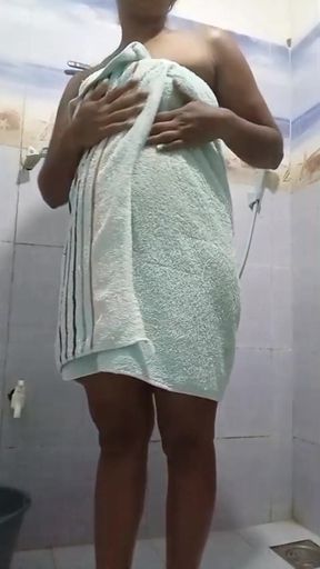 Sri lankan campus girl bathing