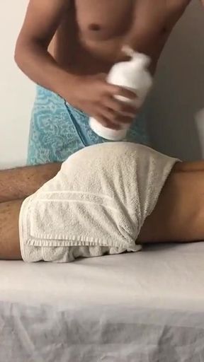 Massage with cumshot at the end