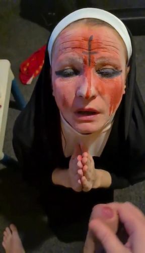 NUN gets a facial