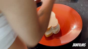 Imalexapink's Steamy Colombian Lesbian Affair: Tongue-Tingling Passion
