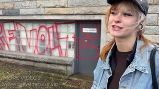 Riskante spritzige Gondelfahrt - Blowjob date in der Seilbahn