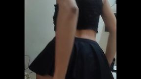 Ricos sentones de mi mejor amiga que insite en sacarme la leche metiendosela toda ella solita, le encanta la indea de que me corra dentro de ella