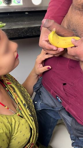 Komal bananas are very much liked, that's why the brother-in-law brought a dozen bananas from the market, for the sake&hellip;   Clip 1