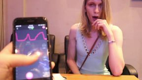 Extreme play with vibrator in Cafe!