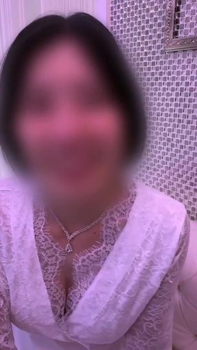 Sex with a hostess. Intense fellatio at a table in the club, and unprotected sex with ejaculation inside in the back&hellip;   Clip 1