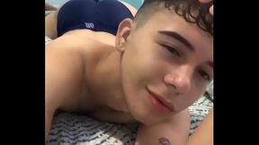 Novinho putinha se mostrando