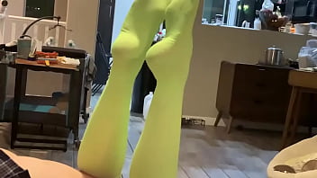 Foot fetish bj