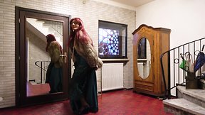 Cumshot of a plugged woman