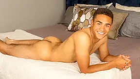 Flex Appeal: Nude Stud Philips Insane Auto-Fellatio Finale – SeanCodyX