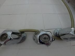 Liz Young VR 2025 Dilate Bathing Sex Toy 9