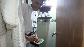 I arrive and look at my stepmother&#039;s ass and I can&#039;t resist and I fuck her hard while we&#039;re alone at home