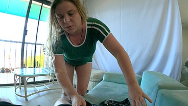 Stepsister teaches anal sex