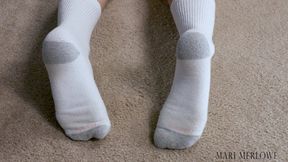 Soles and Socks Feet Play 4K