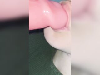 Giving u a sloppy oral pleasure