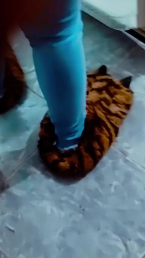 Season Four - Mighty Mouse Midget - Slurp Down All My Cum