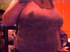 girl change clothe front webcam