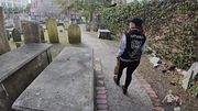 Exploring a random Cemetery in Charleston SC.