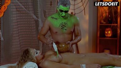 Relaxing Halloween Cosplay Sex with Hot Client #Hallowin2025