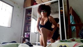 lista para hacer porno casero! me visto sexy y me preparo para ir a follarme a mi padrastro en su aniversario de bodas
