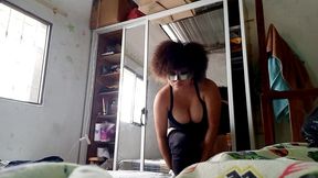 lista para hacer porno casero! me visto sexy y me preparo para ir a follarme a mi padrastro en su aniversario de bodas