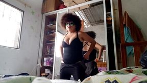 lista para hacer porno casero! me visto sexy y me preparo para ir a follarme a mi padrastro en su aniversario de bodas