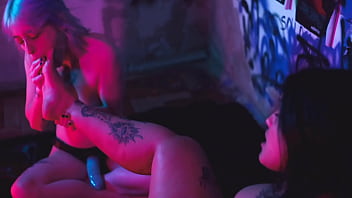 Foot Fetish &amp_ Strap-On Fucking