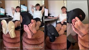 Alpha straight master having his feet, socks and sneakers worshipped - 4k