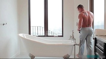 Erotic Bath &amp_ rubbing - Devin Dixon gay porn