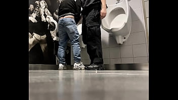 A day at the shopping center&#039_s public toilets