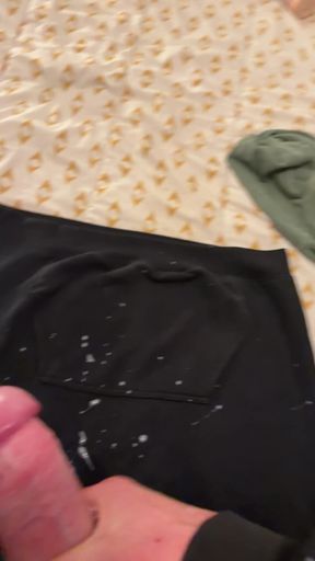 Huge cumshot