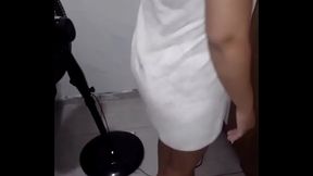 Levou gozada dentro da buceta e chegou em casa com a buceta pingando porra