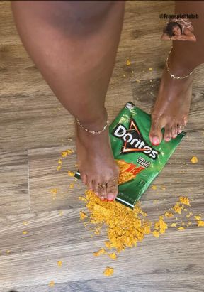 Feet food crushing (ASMR)