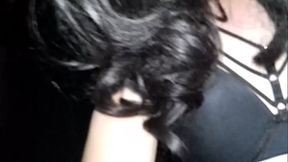 Monikita com consolo