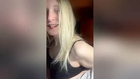 Russian Girl Shows Nipple Live On Periscope