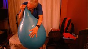 156) Looner Blows to Pop and Humps Giant Balloons