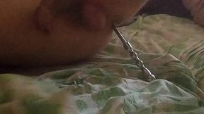 like a milking cow, spreading legs, i squirt on the couch because of a strong ass fucking