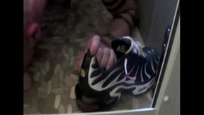 733 snreaker sex with bos with tatoos and jogging