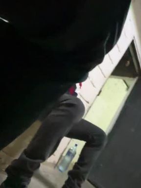 AYUDANTE DE ALBAÑIL