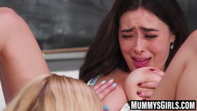 Sstepmo Serene Siren eats stepdaughter's hairy slit deep