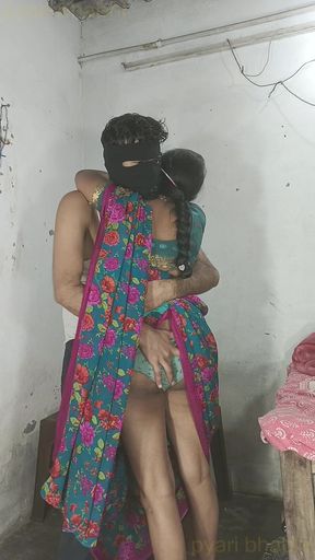 Big sister&amp;#039;s ass fucked, after taking the whole cock in the ass from the, started screaming in Hindi audio doggy style.