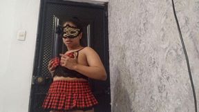 Exotic Dancer Warms up with Her Pussy Open