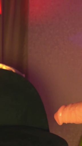 I leaned over and immediately cum in a squirting orgasm on my floor! fuckmachine fucking my pussy   Clip 1