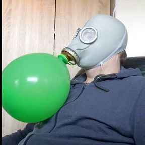 BHDL - N.V.A. GASMASK BREATHPLAY - TRAINING WITH VODKA FILLED BALLON BREATHBAG